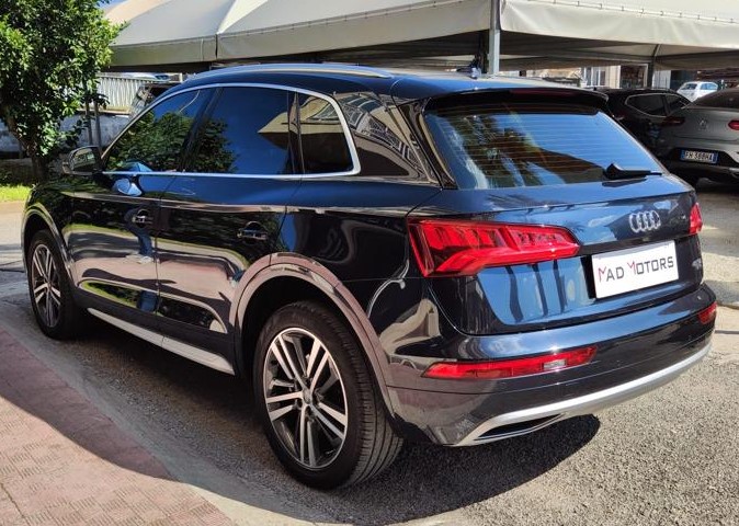 Audi Q5 204 CV quattro UFFICIALE 2020