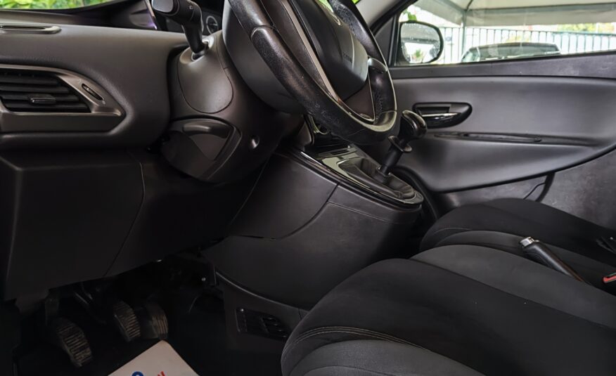 Lancia Ypsilon 1.2 69 CV GPL (REV. 10 ANNI) 2013