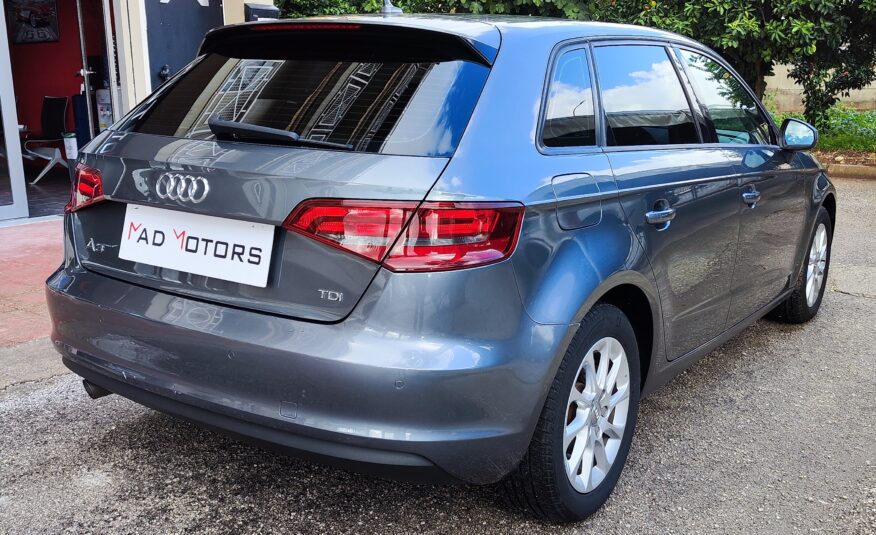 Audi A3 1.6 TDI S tronic Attraction