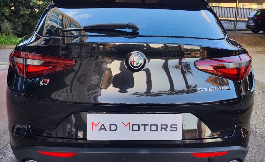 Alfa Romeo Stelvio 2.2  210 CV Q4 2018