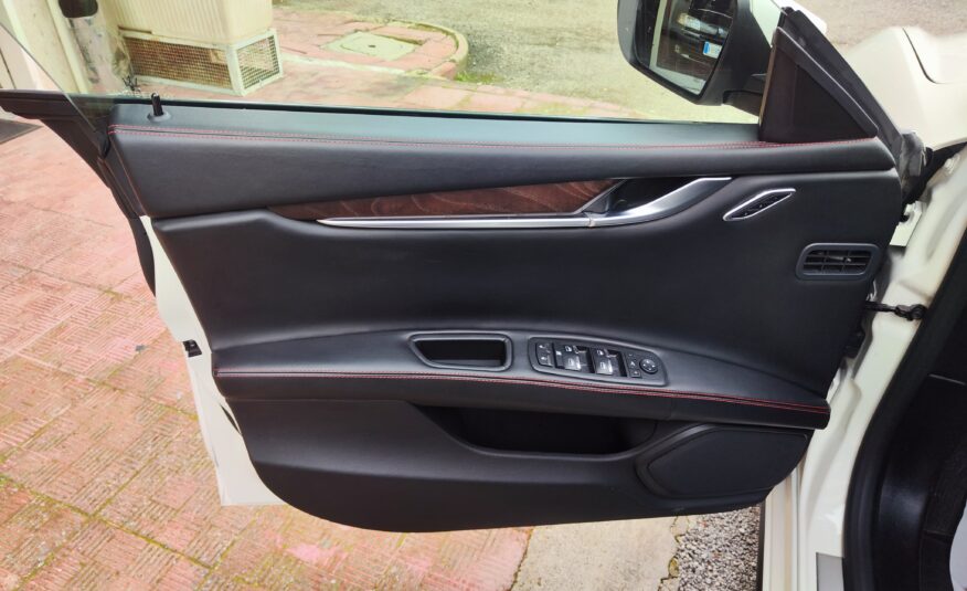 Maserati Ghibli FULL IVA TETTO NO SUPER BOLLO