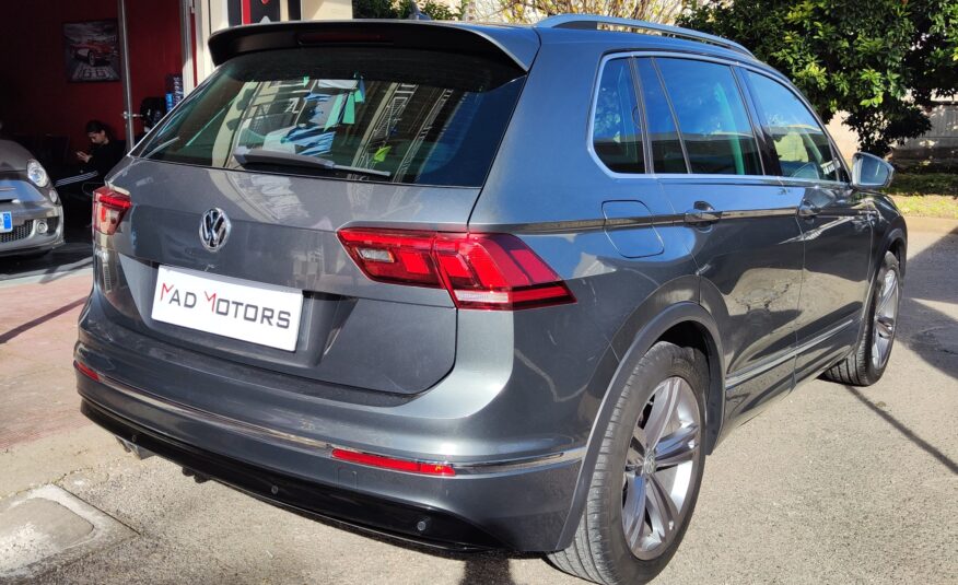 Volkswagen Tiguan 2.0 TDI 150 CV DSG R-Line 2020