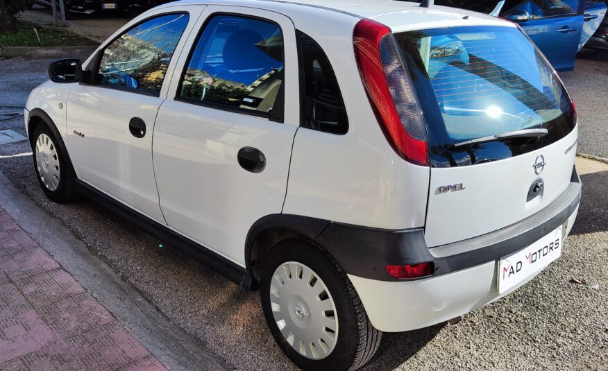 Opel Corsa 1.7 75CV 2002 NEOPATENTATI