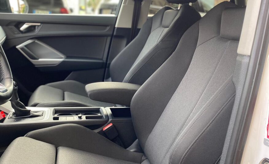Audi Q3 2.0 150 CV S tronic S line edition 2019