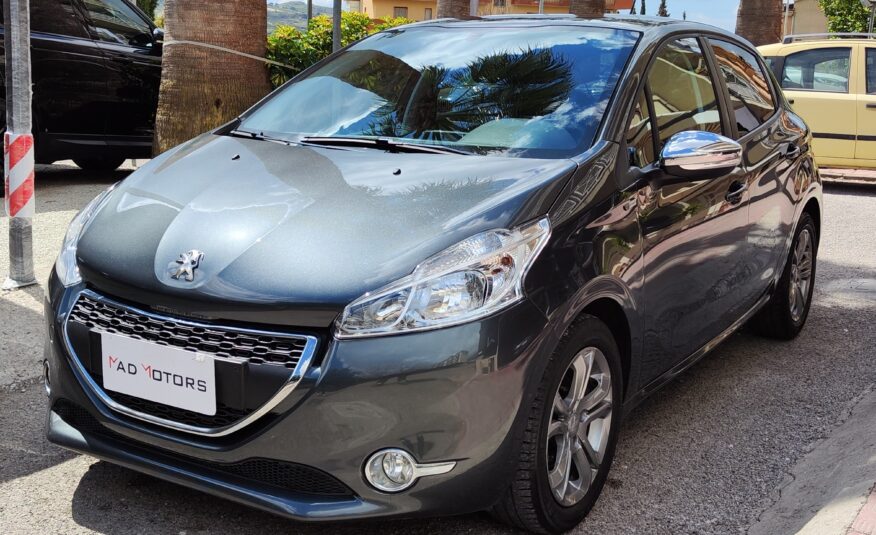 Peugeot 208 ALLURE 1.2 82CV NEO 2015