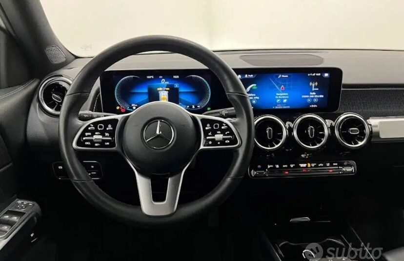 Mercedes-benz Classe GLB  200d AMG Premium 2022 IVA