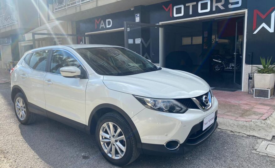 Nissan Qashqai 1.6 dci TECNA 360° automatica 2015