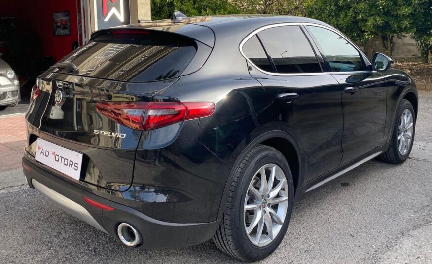 Alfa Romeo Stelvio 2.2 210 CV Q4 2017 IVA