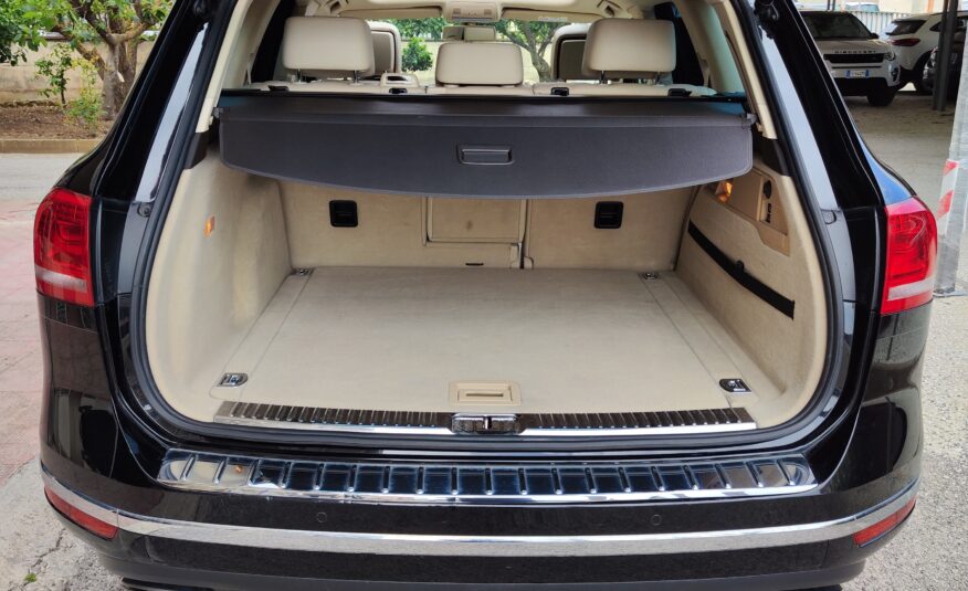 Volkswagen Touareg 3.0 TDI 262 CV R-LINE 2015 TETTO
