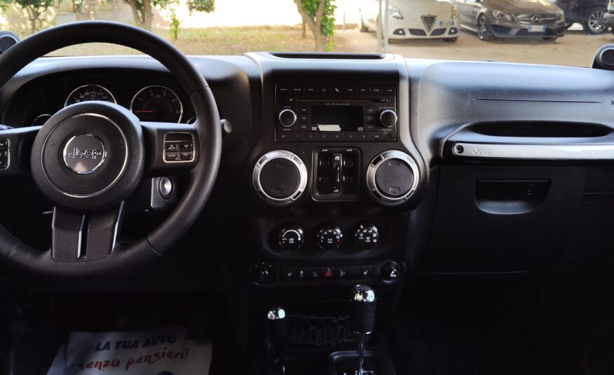 Jeep Wrangler Unlimited 2.8 200CV Sahara Auto 2011