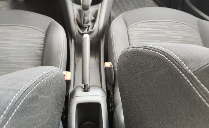 Peugeot 208 1.2 82 CV NEO 2013
