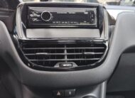 Peugeot 208 1.2 82 CV NEO 2013