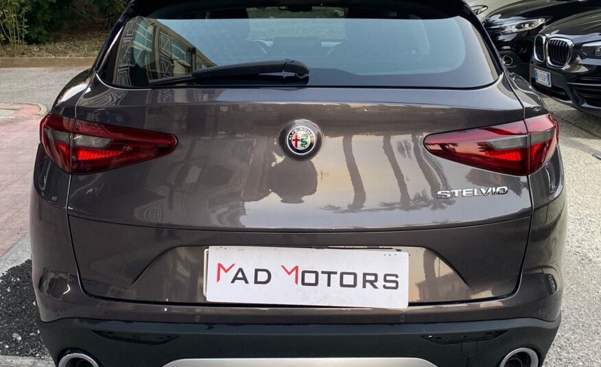Alfa Romeo Stelvio 2.2 180 CV AT8 Executive 2017