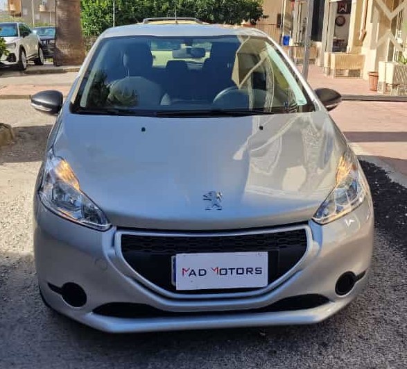 Peugeot 208 1.2 VTi 82 CV ANNO 2014 NEO