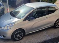 Peugeot 208 1.2 VTi 82 CV ANNO 2014 NEO