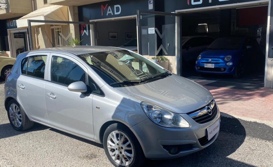 Opel Corsa 1.3 CDTI 75CV 2009 NEO