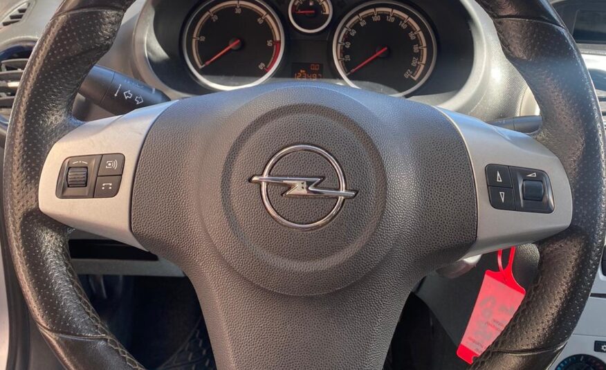 Opel Corsa 1.3 CDTI 75CV 2009 NEO