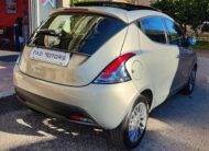 Lancia Ypsilon 1.2 69 CV 2011 TETTO NEO 5p