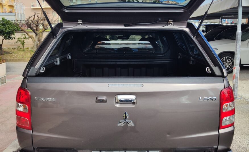 MITSUBISHI L200 2.4 181CV AUTOCARRO 2019