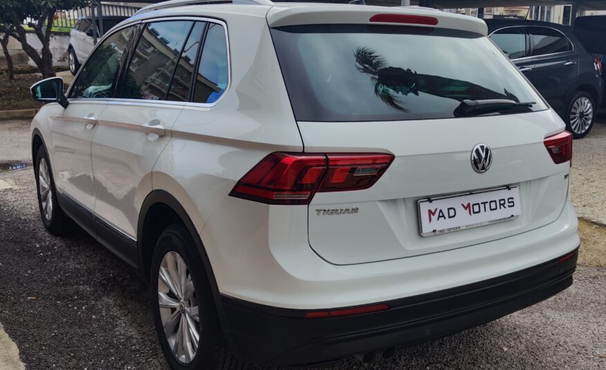Volkswagen Tiguan 1.6 116CV Business COCKPIT 2017 IVA