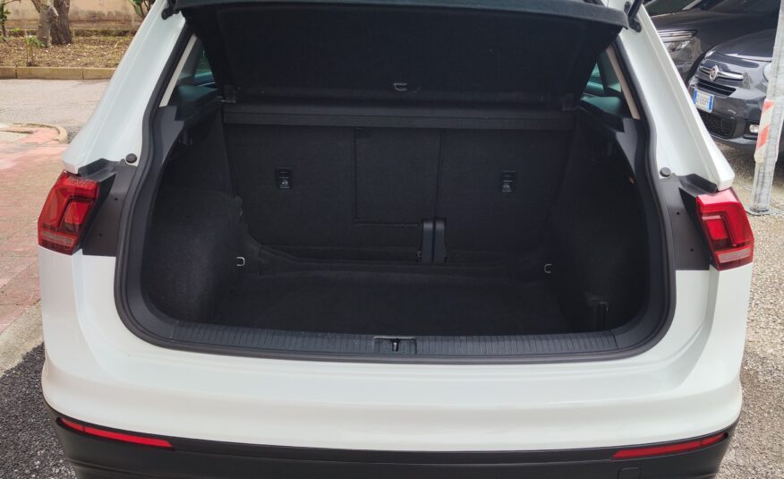 Volkswagen Tiguan 1.6 116CV Business COCKPIT 2017 IVA