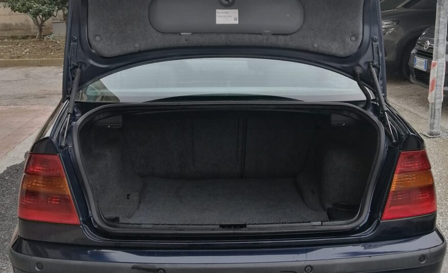 Bmw 330d turbodiesel cat 4 porte 2001