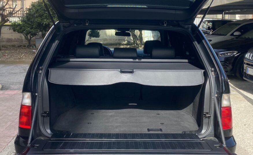 Bmw X5 3.0d 218CV cat. RESTYLING 2005