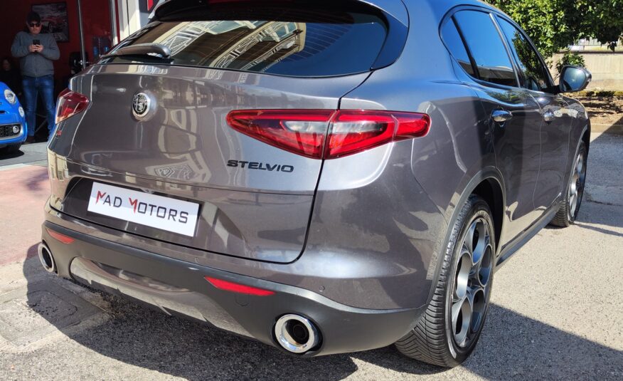 Alfa Romeo Stelvio 2.2 190 CV AT8 Q4 TETTO 2020