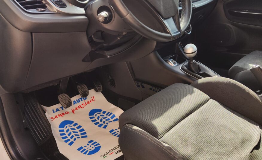 Alfa Romeo Giulietta 1.6 105 CV Distinctive 2010