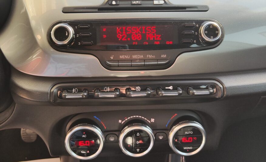 Alfa Romeo Giulietta 1.6 105 CV Distinctive 2010