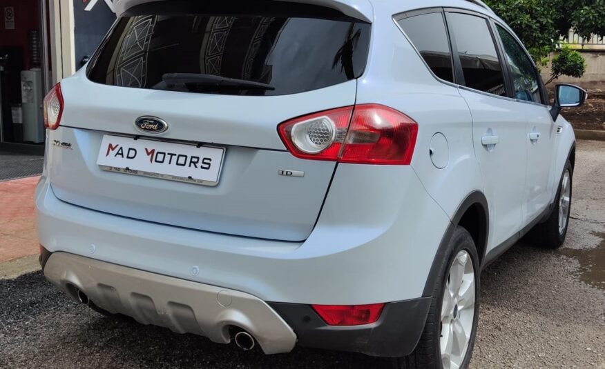 Ford Kuga+ 2.0 163 CV 4WD DPF TETTO 2010