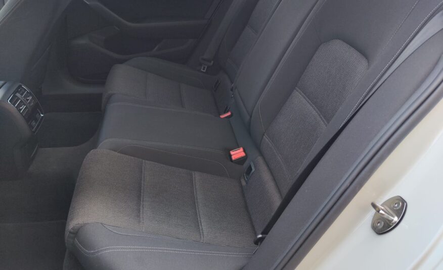 Volkswagen Passat 1.6 120 CV DSG Business 2018