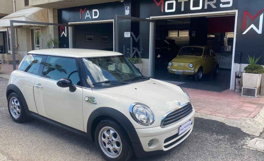 Mini One D 1.6  90 cv NEOPATENTATI 2010