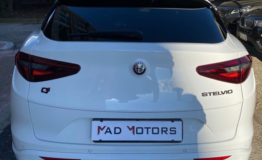 Alfa Romeo Stelvio 2.2 210 CV AT8 Q4 Veloce IVA 2021