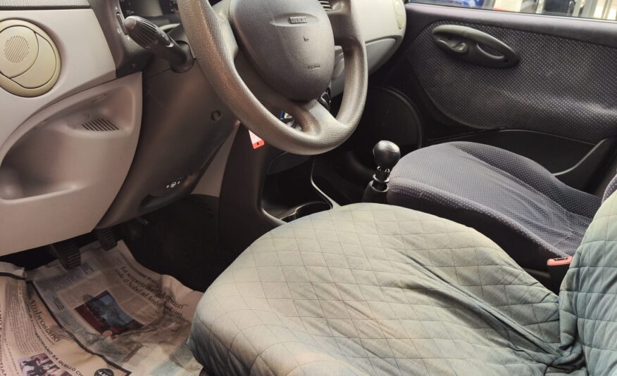 Fiat Punto 1.2 80CV cat 5p HLX 2001