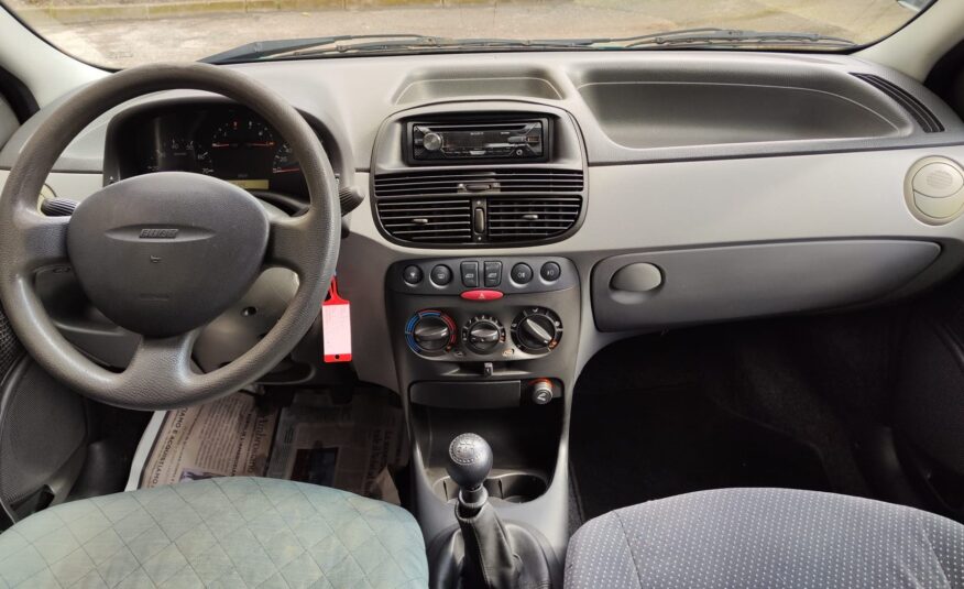 Fiat Punto 1.2 80CV cat 5p HLX 2001