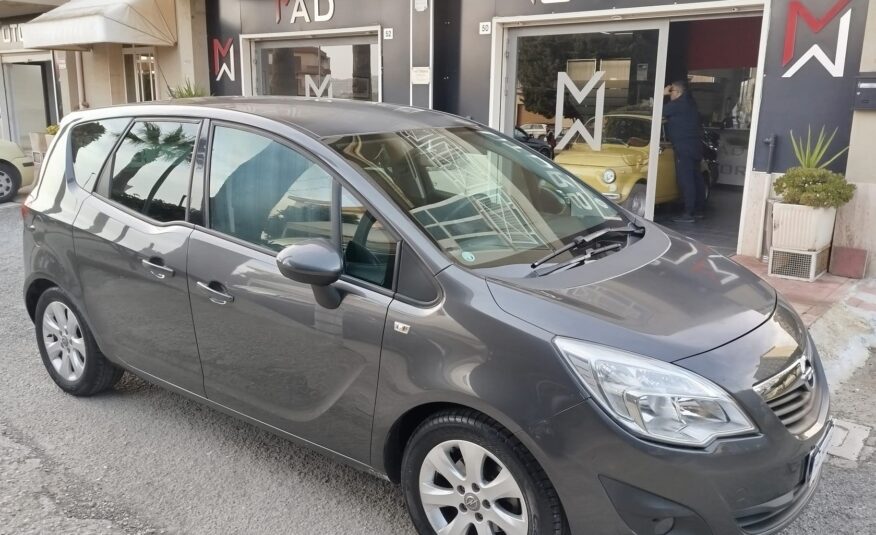 Opel Meriva 1.3 CDTI 95CV ecoFLEX Cosmo NEO 2013