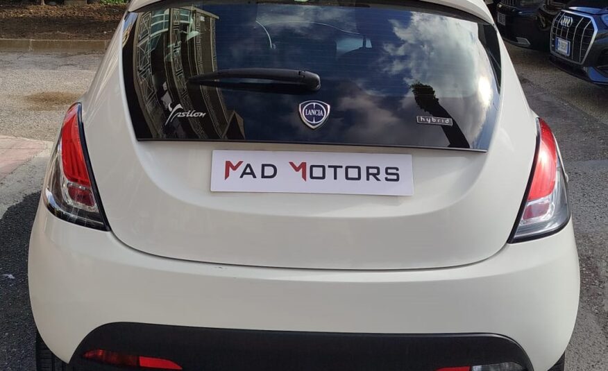 Lancia Ypsilon 1.0 FireFly 5 p. S&S Hybrid Ecochic A. Ferretti 69 CV NEO 2022 IVA