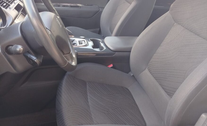 Peugeot 3008 1.6 HDi 115CV Business NEO 2014