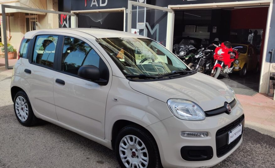 Fiat Panda 1.3 MJT 95CV Lounge 2017 NEO