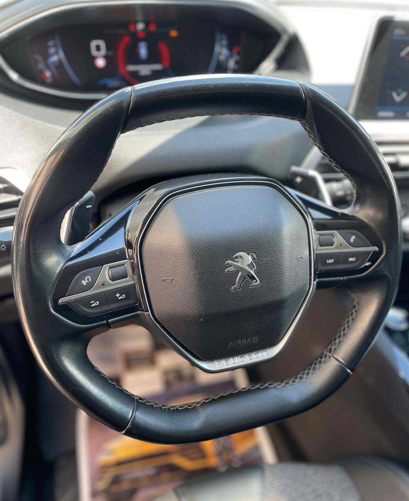 Peugeot 3008 BlueHDi 130 EAT8 ALLURE