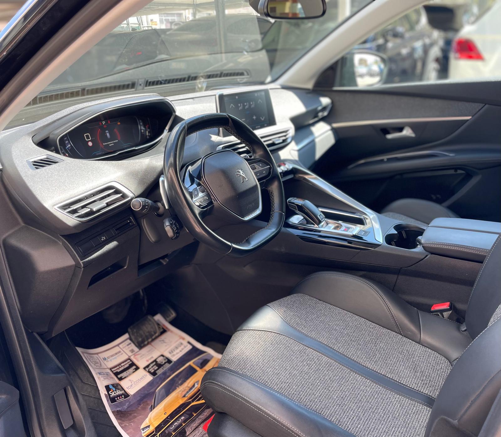 Peugeot 3008 BlueHDi 130 EAT8 ALLURE