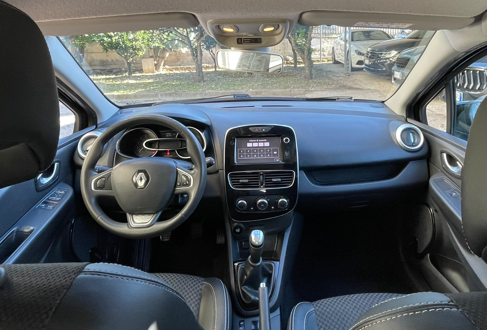 Renault Clio 1.5 dCi 90 CV 5p Duel